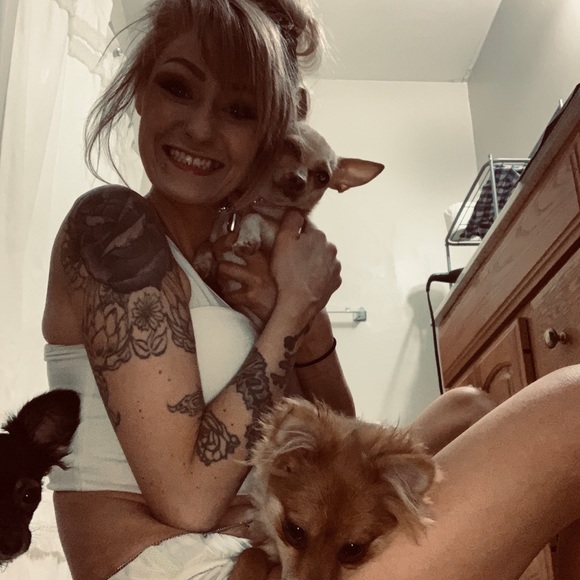 Meet your Posher, Malinda - Picture 4 of 4